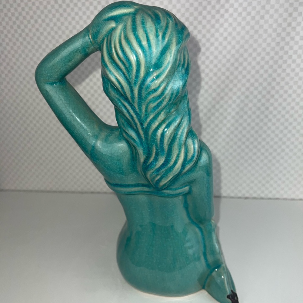 Large Mermaid Figurine Statue Coastal Nautical Beach Decor 13” Tall Resin Beauty - Picture 5 of 9